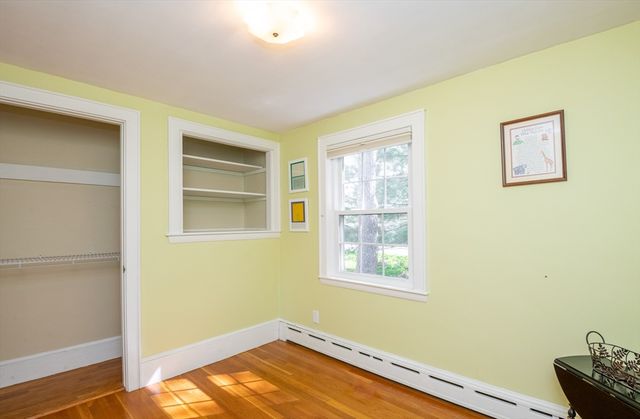 37 Colrain Rd, Topsfield, MA 01983