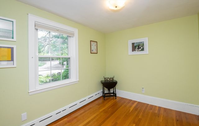 37 Colrain Rd, Topsfield, MA 01983