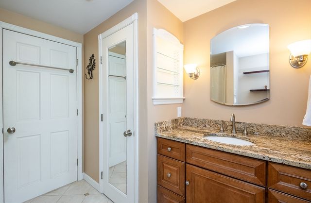 37 Colrain Rd, Topsfield, MA 01983