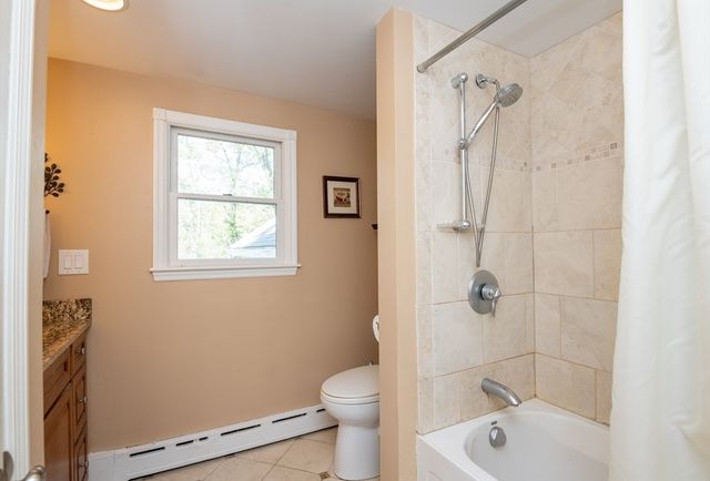 37 Colrain Rd, Topsfield, MA 01983