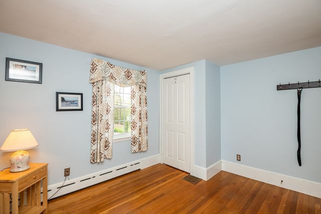37 Colrain Rd, Topsfield, MA 01983