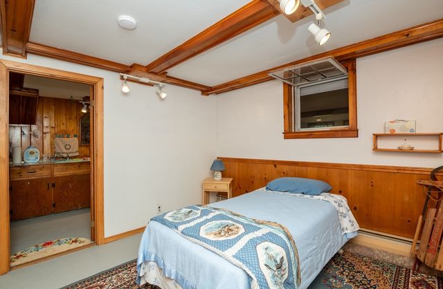 37 Colrain Rd, Topsfield, MA 01983