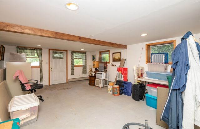 37 Colrain Rd, Topsfield, MA 01983
