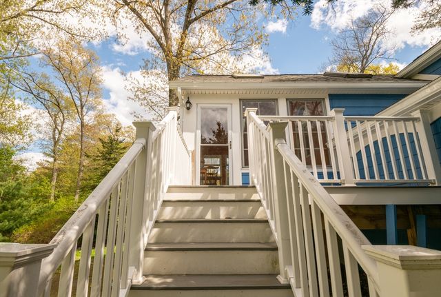 37 Colrain Rd, Topsfield, MA 01983