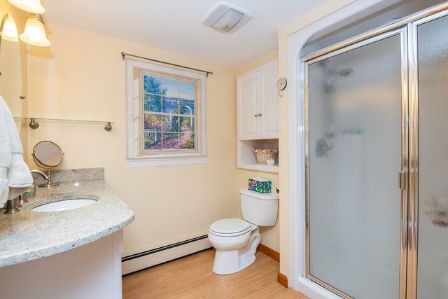 37 Colrain Rd, Topsfield, MA 01983