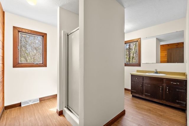 19 Orchard Ln, Holliston, MA 01746