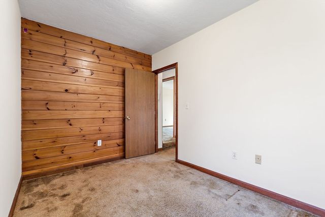 19 Orchard Ln, Holliston, MA 01746