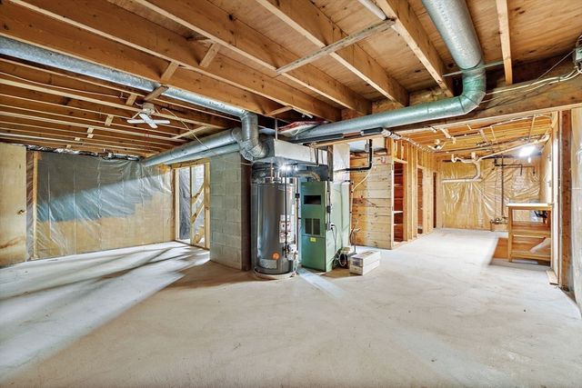 19 Orchard Ln, Holliston, MA 01746