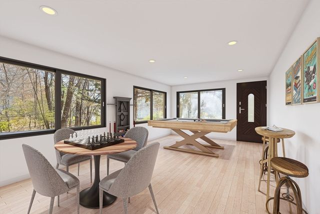19 Orchard Ln, Holliston, MA 01746