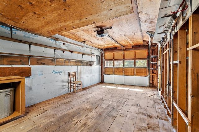 19 Orchard Ln, Holliston, MA 01746
