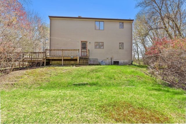 19 Orchard Ln, Holliston, MA 01746