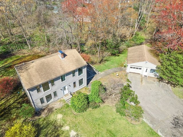 19 Orchard Ln, Holliston, MA 01746