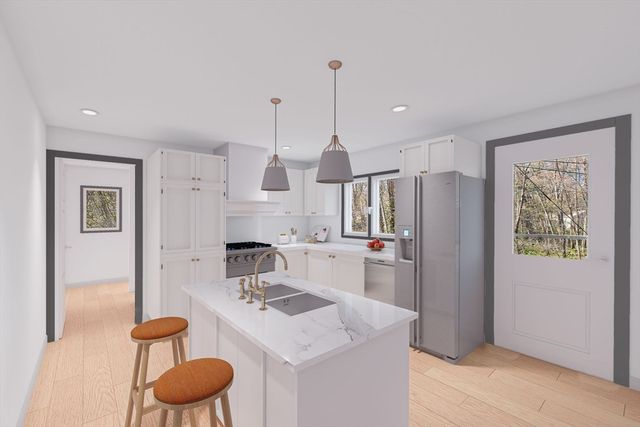 19 Orchard Ln, Holliston, MA 01746