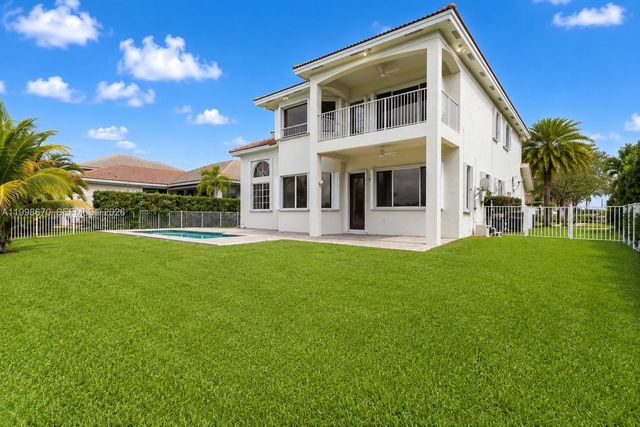 3520 SW 195th Ave, Miramar, FL 33029