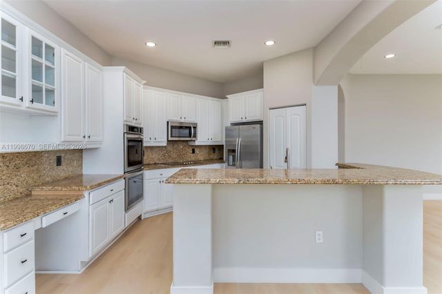 3520 SW 195th Ave, Miramar, FL 33029