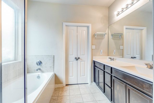 14316 Mariposa Lily Lane, Fort Worth, TX 76052