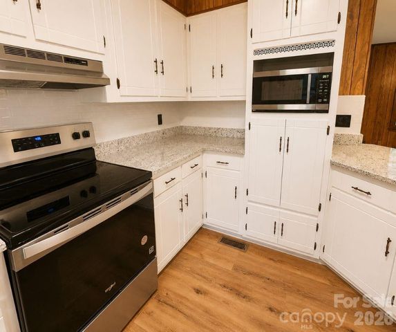 752 Hephzibah Church Road, Crouse, NC 28033