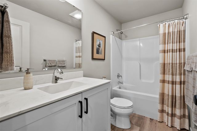 4164 Corvo Trace, Kalamazoo, MI 49006