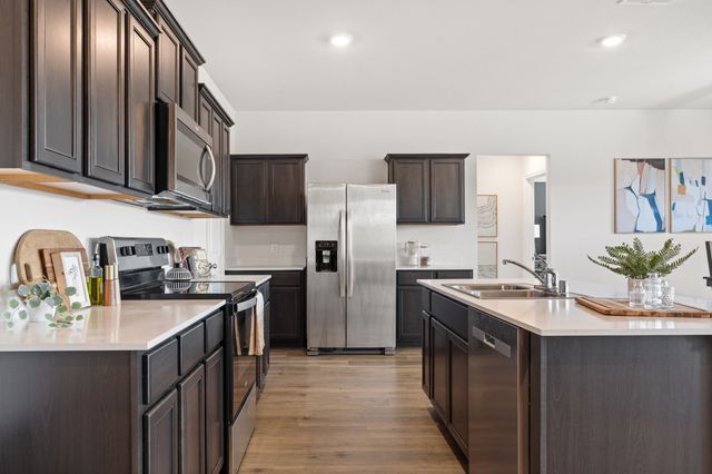 943 Buttercup Drive, Pilot Point, TX 76258