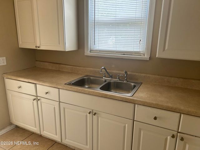 651 W 46TH Street, Jacksonville, FL 32208