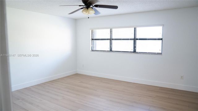 9023 SW 113th Place Cir W, Miami, FL 33176