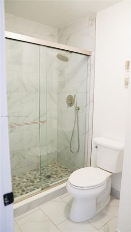 9023 SW 113th Place Cir W, Miami, FL 33176