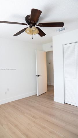 9023 SW 113th Place Cir W, Miami, FL 33176