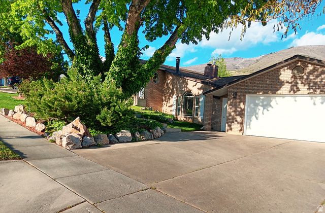 2564 N 2600 E, Layton, UT 84040