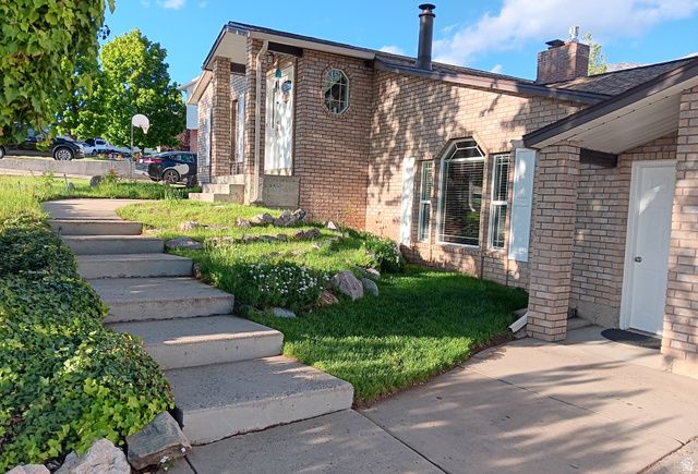 2564 N 2600 E, Layton, UT 84040