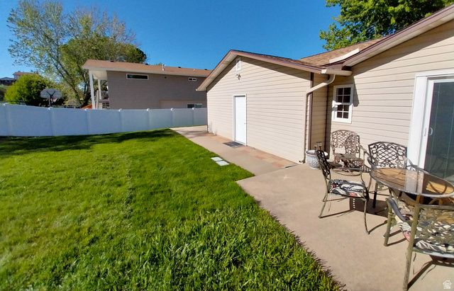 2564 N 2600 E, Layton, UT 84040