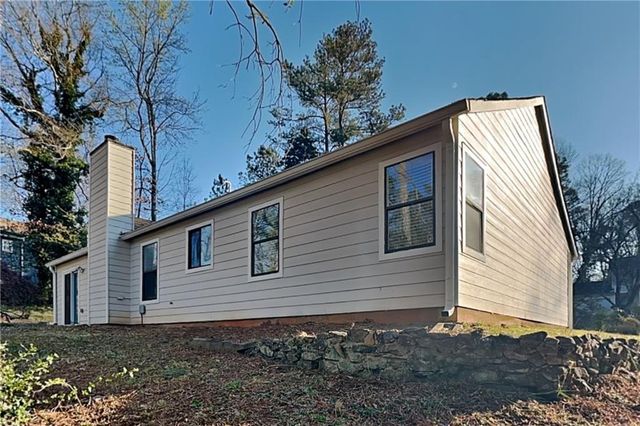1809 River Rock Trail, Woodstock, GA 30188