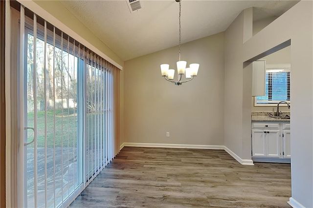 1809 River Rock Trail, Woodstock, GA 30188