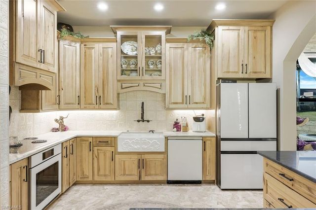 2709 NW 41st AVE, Cape Coral, FL 33993