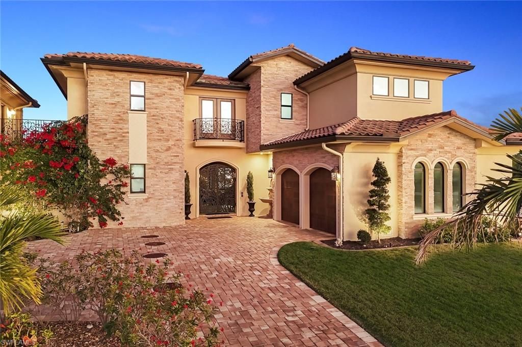 Image 2 of property listing at 2709 NW 41st AVE, Cape Coral, FL 33993