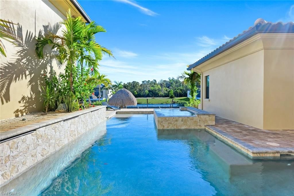 Image 41 of property listing at 2709 NW 41st AVE, Cape Coral, FL 33993