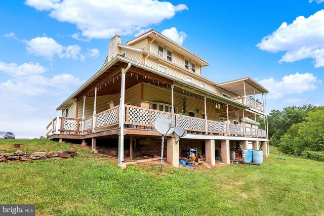 267 HOBBY HORSE LN, Millersburg, PA 17061