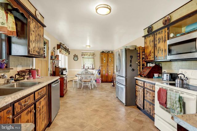 267 HOBBY HORSE LN, Millersburg, PA 17061