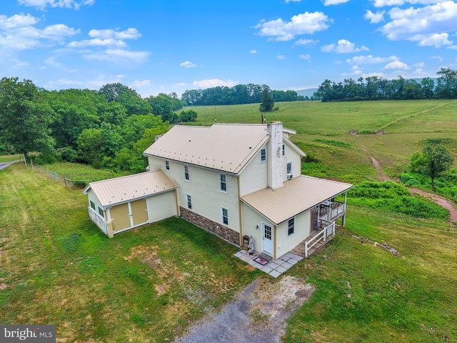 267 HOBBY HORSE LN, Millersburg, PA 17061