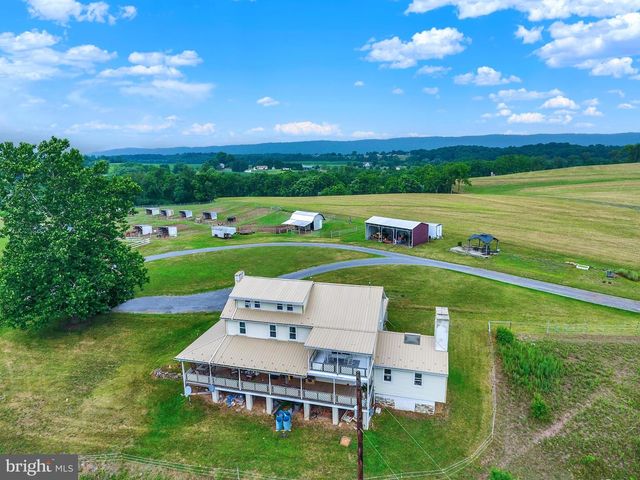 267 HOBBY HORSE LN, Millersburg, PA 17061