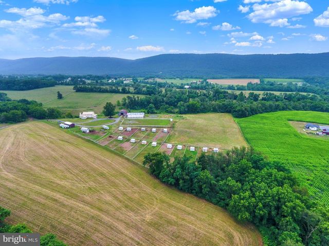 267 HOBBY HORSE LN, Millersburg, PA 17061