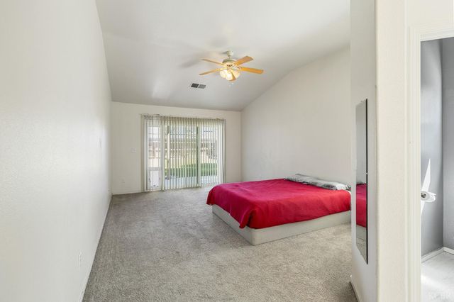 916 W Windsor Drive, Hanford, CA 93230