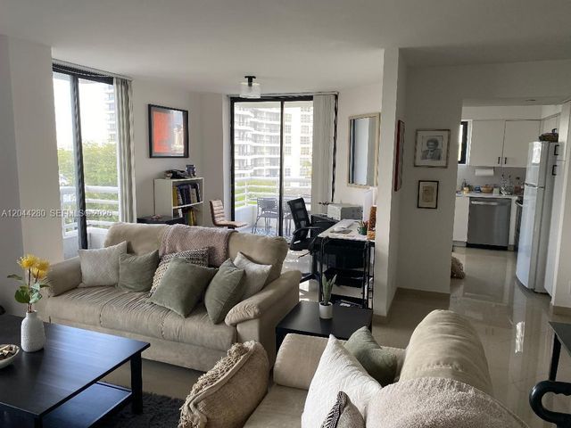 3300 NE 192nd Street 612, Aventura, FL 33180
