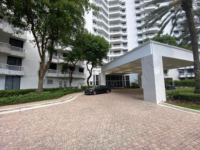 3300 NE 192nd Street 612, Aventura, FL 33180