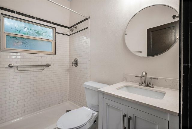 2111 BURLINGTON AVENUE N, St Petersburg, FL 33713