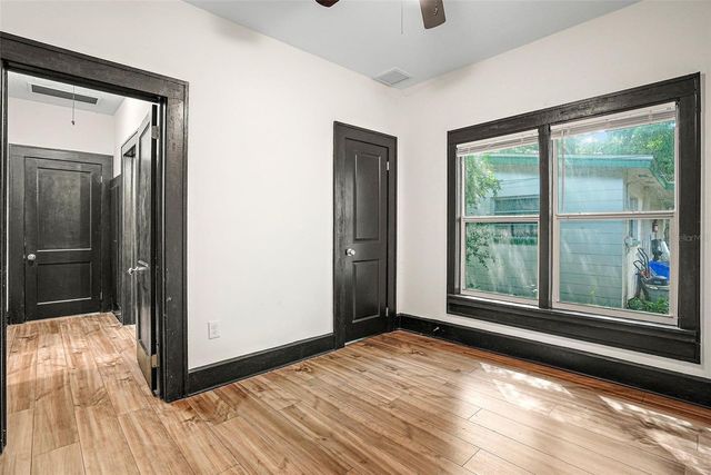 2111 BURLINGTON AVENUE N, St Petersburg, FL 33713