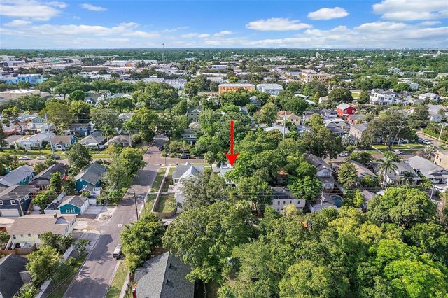 2111 BURLINGTON AVENUE N, St Petersburg, FL 33713
