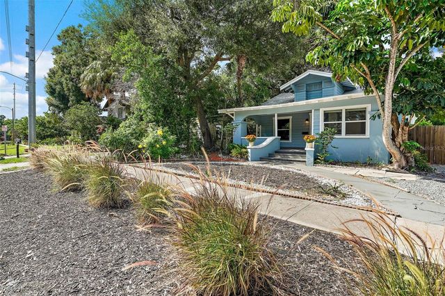 2111 BURLINGTON AVENUE N, St Petersburg, FL 33713