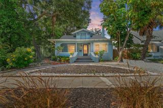 2111 BURLINGTON AVENUE N, St Petersburg, FL 33713