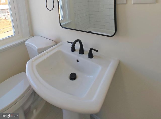 1525 MEDFORD RD, Baltimore, MD 21218