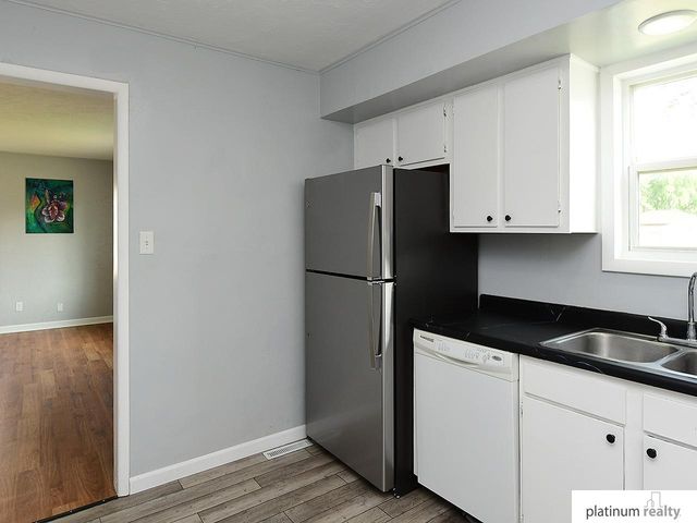 1225 E 10th Street, Fremont, NE 68025